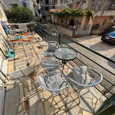 Sandra Apartment *