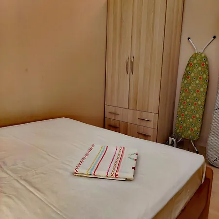 Sandra Apartment *